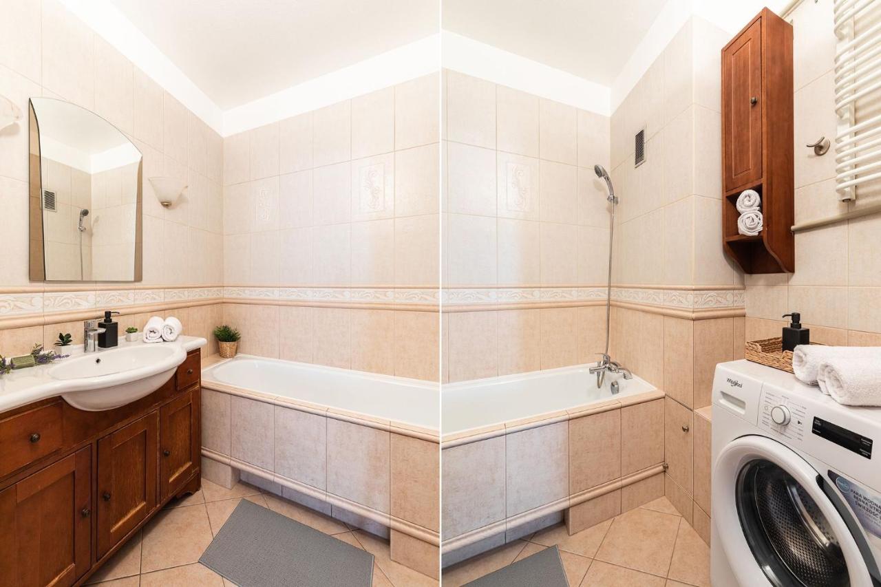 Room, Pirenejska 20 Cozy Rooms Warsaw Exterior photo